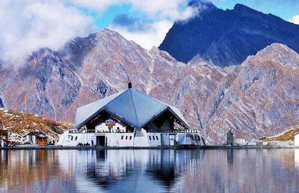 hemkund Sahib